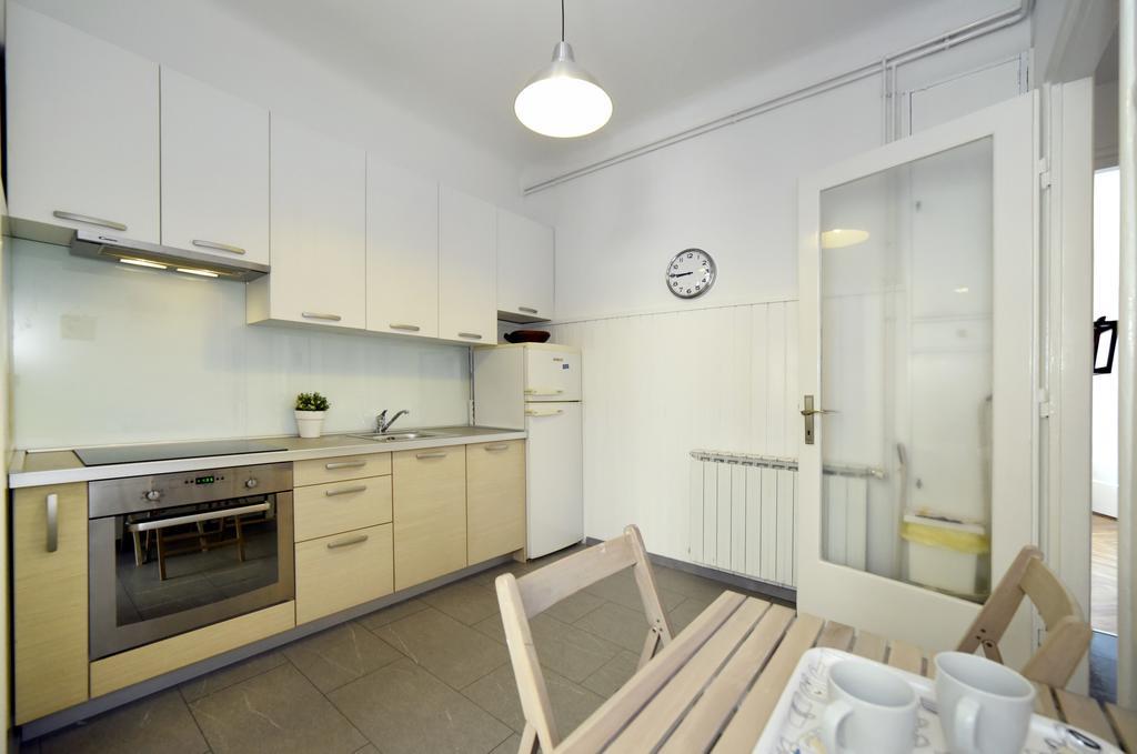 Apartment Sunny ซาเกร็บ ภายนอก รูปภาพ
